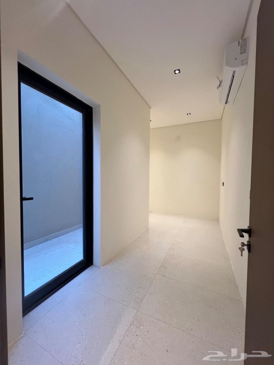 5 bedroom villa in Al Aridh 18