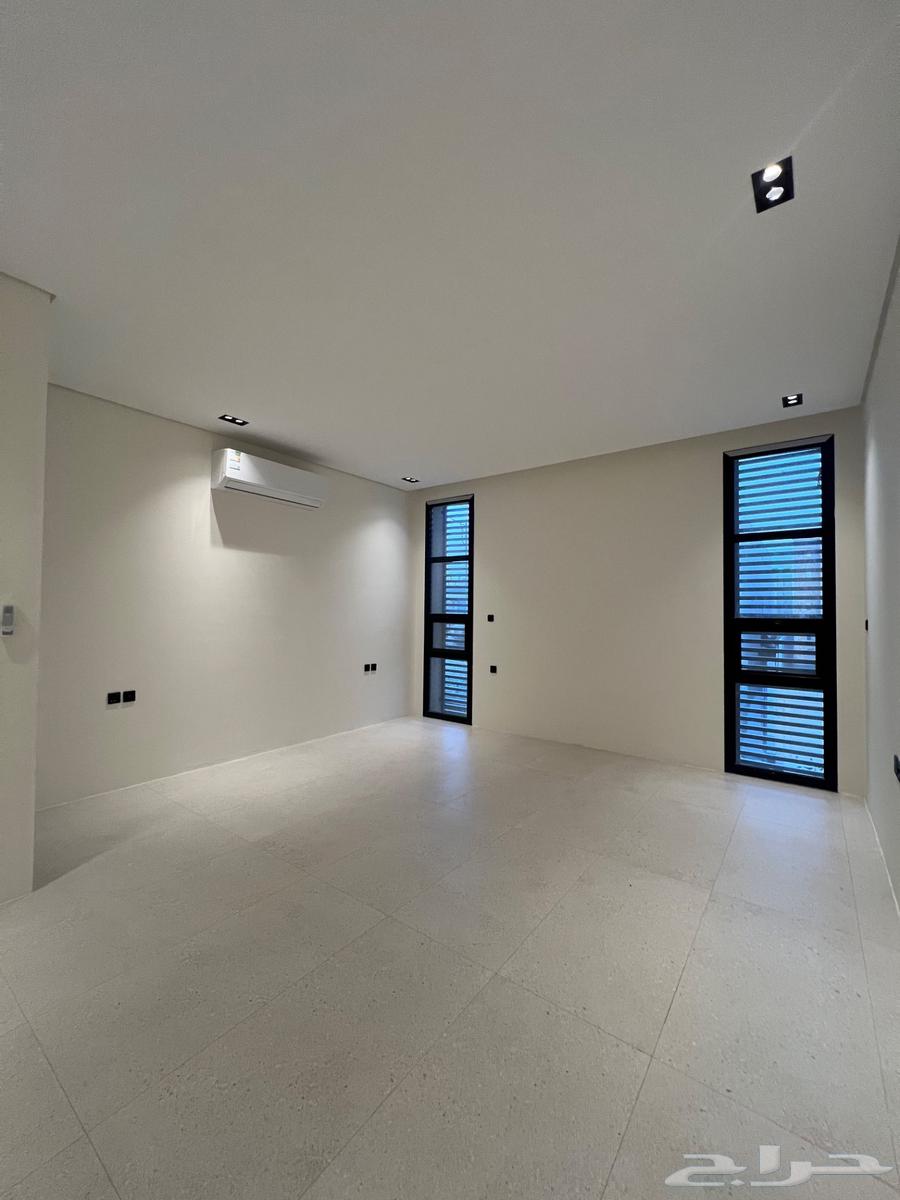 5 bedroom villa in Al Aridh 21