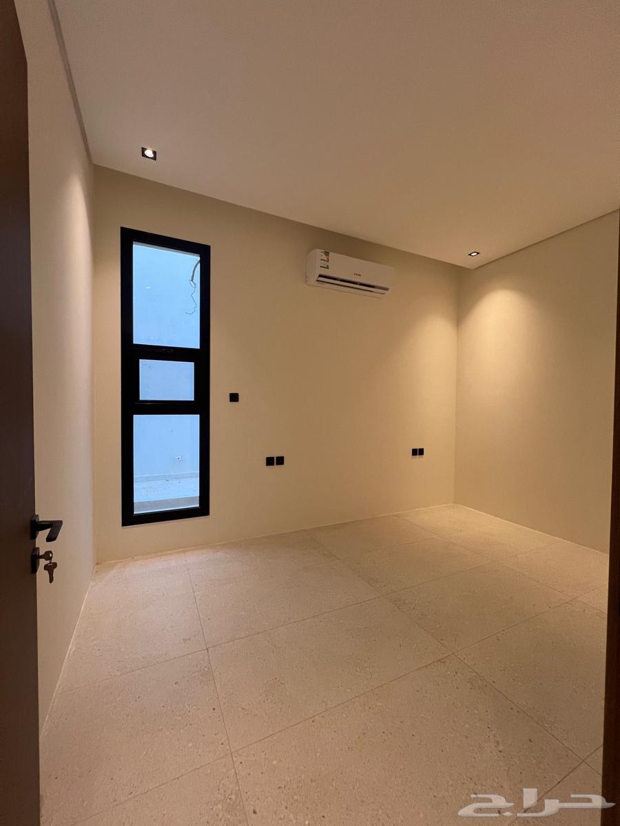5 bedroom villa in Al Aridh 24