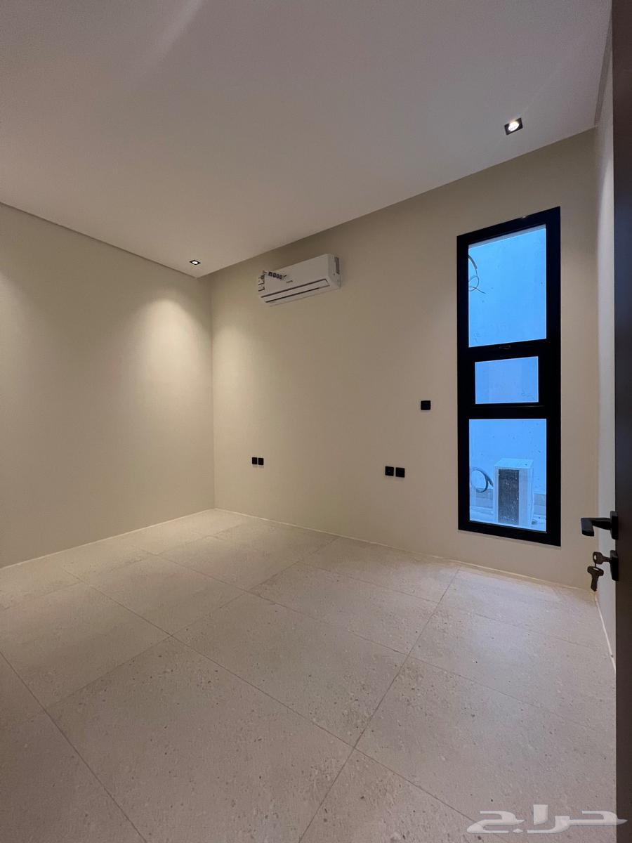 5 bedroom villa in Al Aridh 25