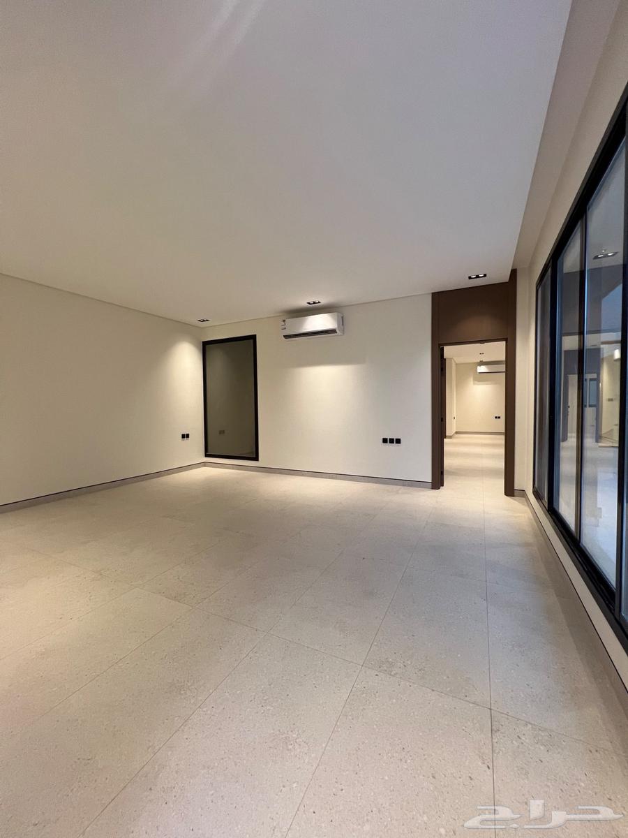 5 bedroom villa in Al Aridh 5