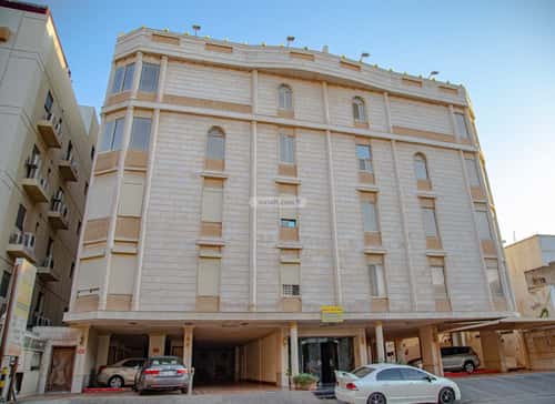 8 bedroom villa in Al Salamah 10