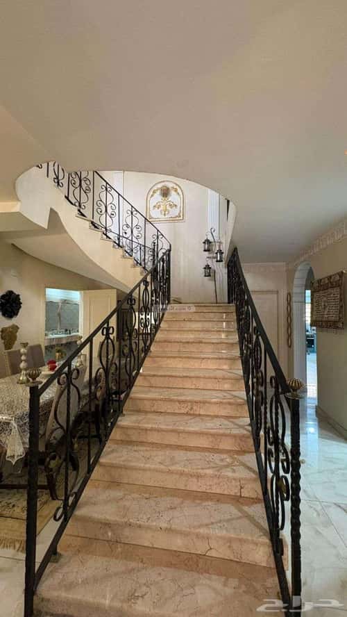 فيلا 11 غرف في المنار 1