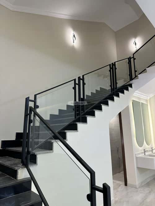 6 bedroom villa in As Sawari 13