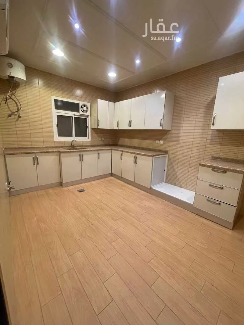 3 bedroom floor in Al Sahafah 7