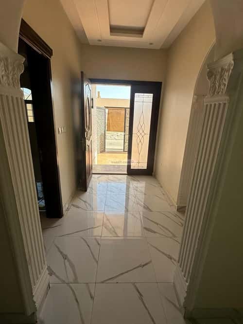 10 bedroom villa in Az Zomorod 3