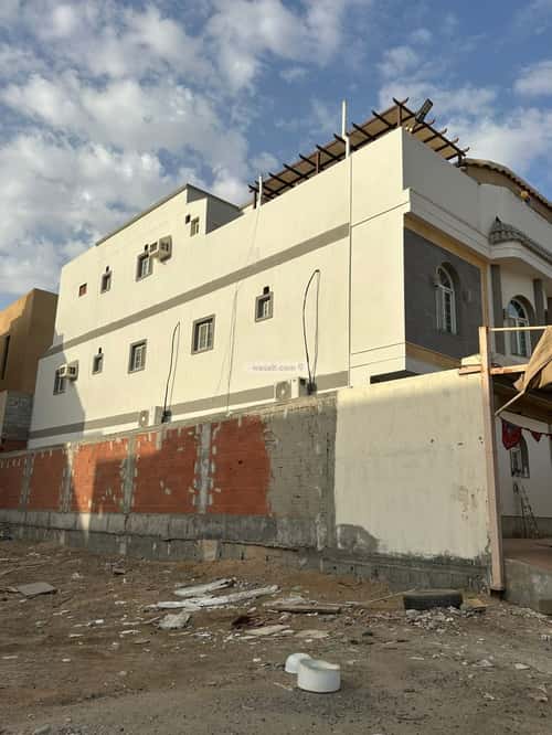 10 bedroom villa in Az Zomorod 4