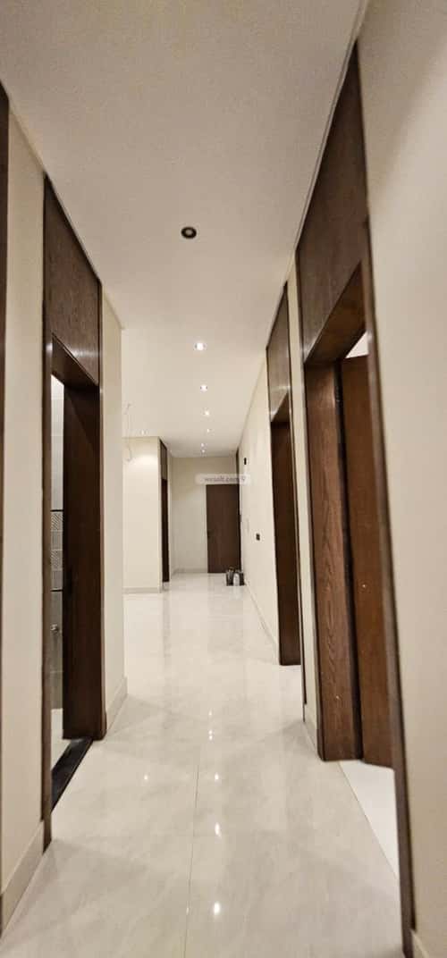 9 bedroom villa in Al Rahmaniyyah 3