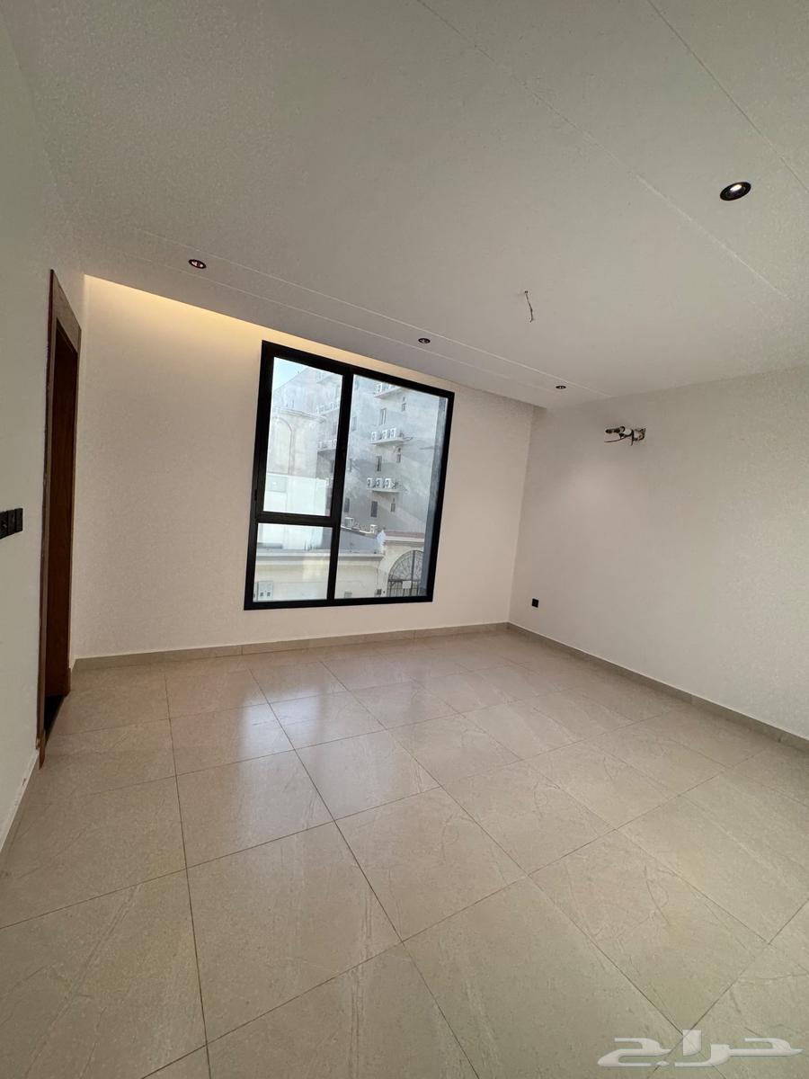 3 bedroom apartment in Al Safa 13