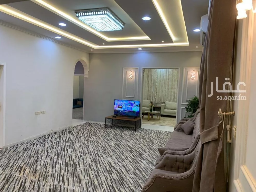 فيلا 5 غرف في الجنادرية 11