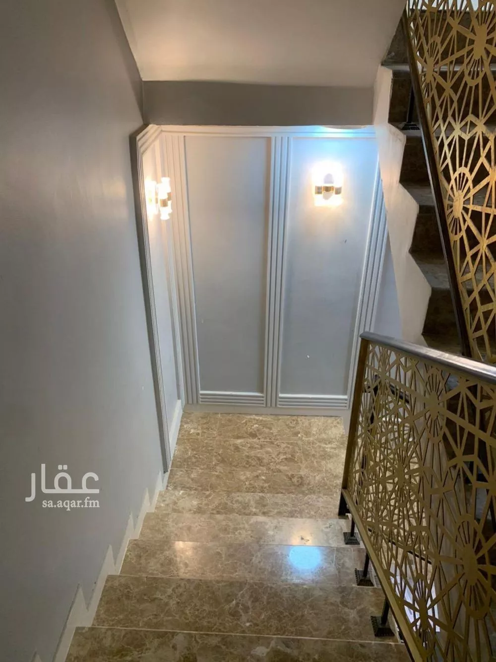 فيلا 5 غرف في الجنادرية 9