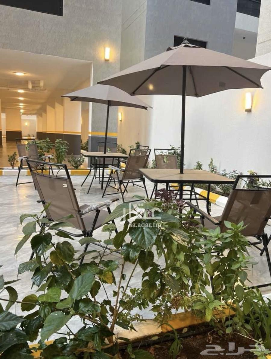 شقة 5 غرف في البحر 16