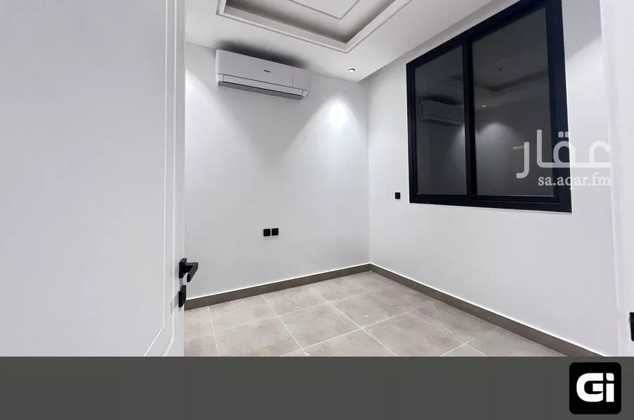 شقة 4 غرف في العارض 12