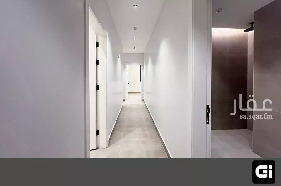 شقة 4 غرف في العارض 9