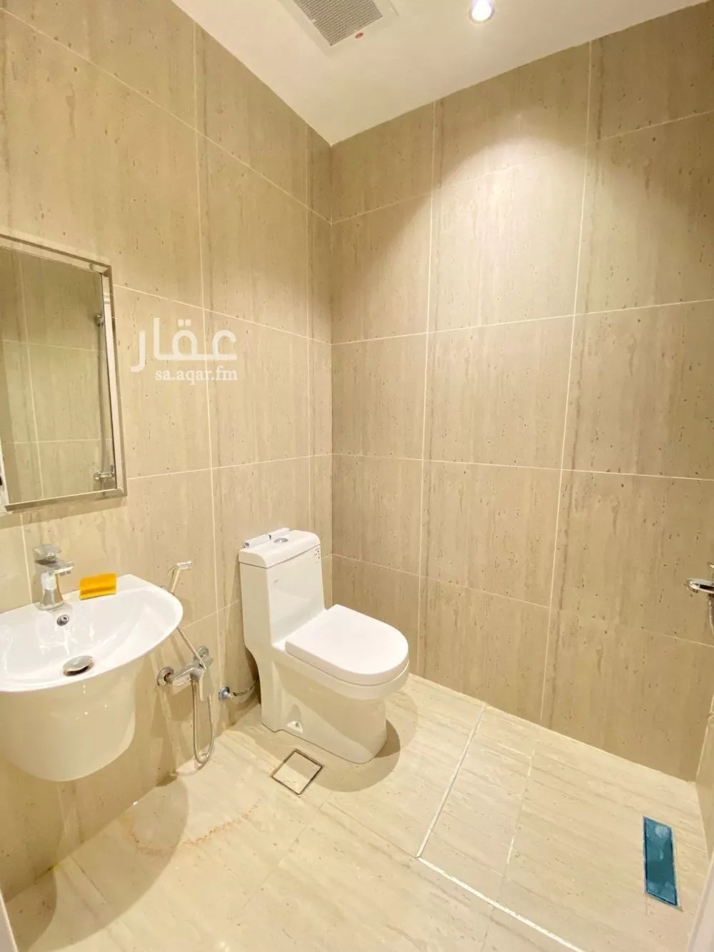 2 bedroom apartment in Irqah 21