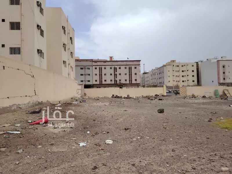أرض 2500 م² في الظاهرة 8