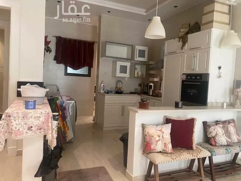 3 bedroom apartment in Al Malqa 5