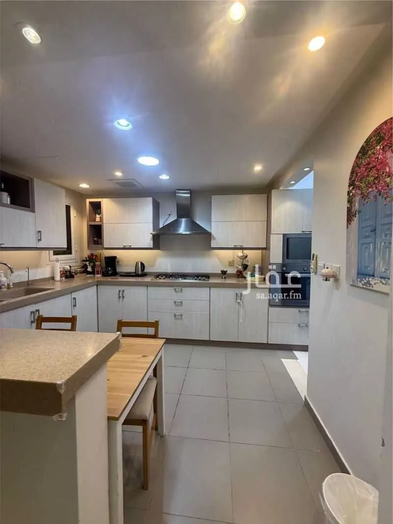 3 bedroom apartment in Qurtubah 12