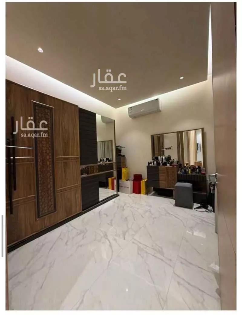 شقة 4 غرف في العارض 10