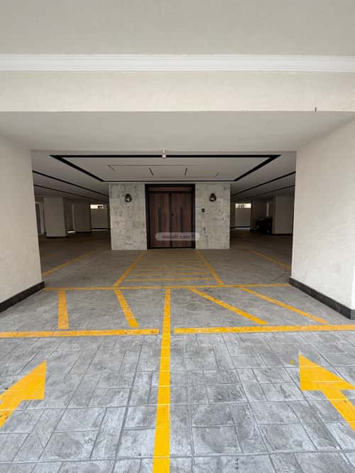4 bedroom apartment in Al Rawdah 7