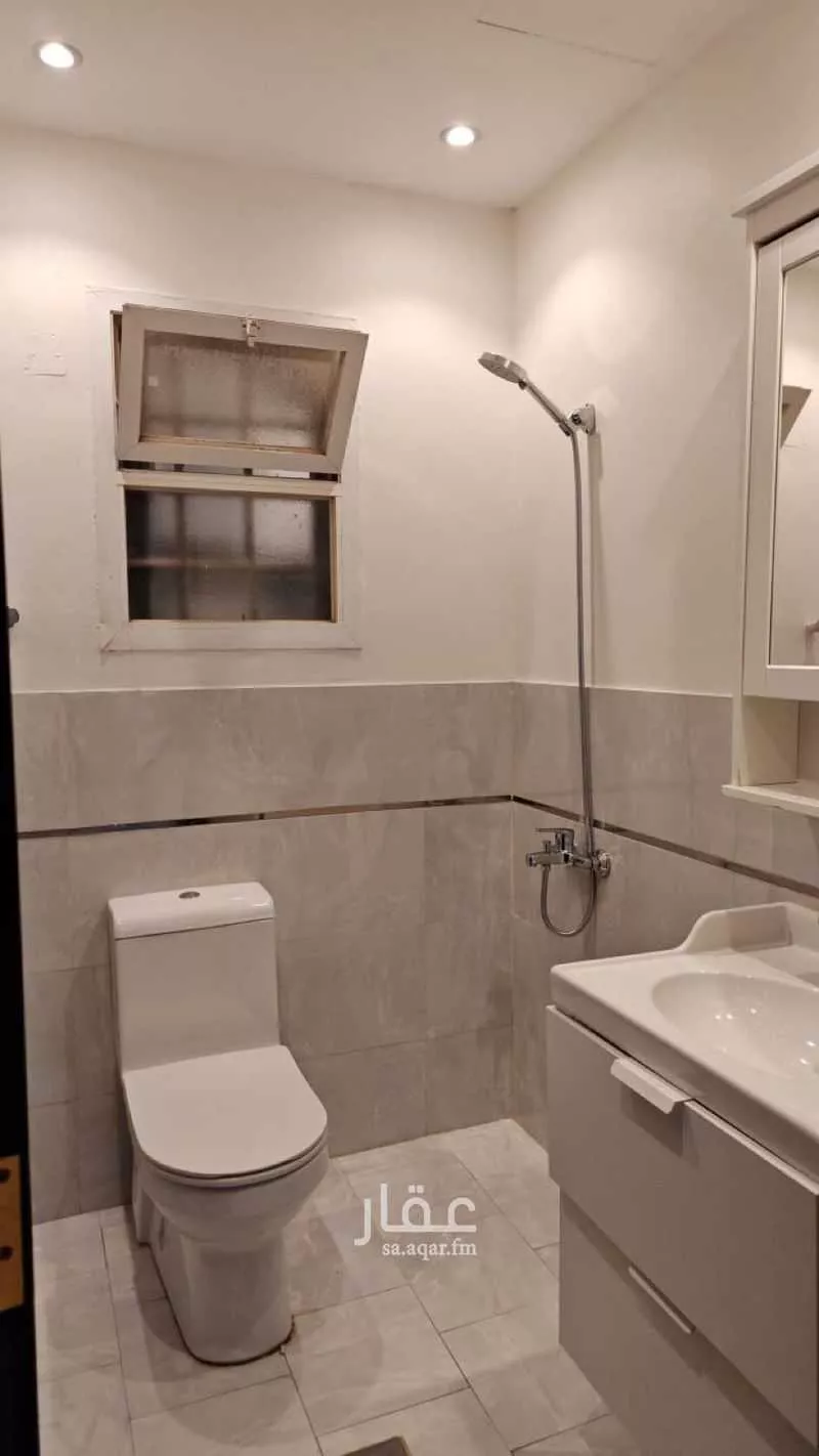 6 bedroom apartment in Al Rawdah 15