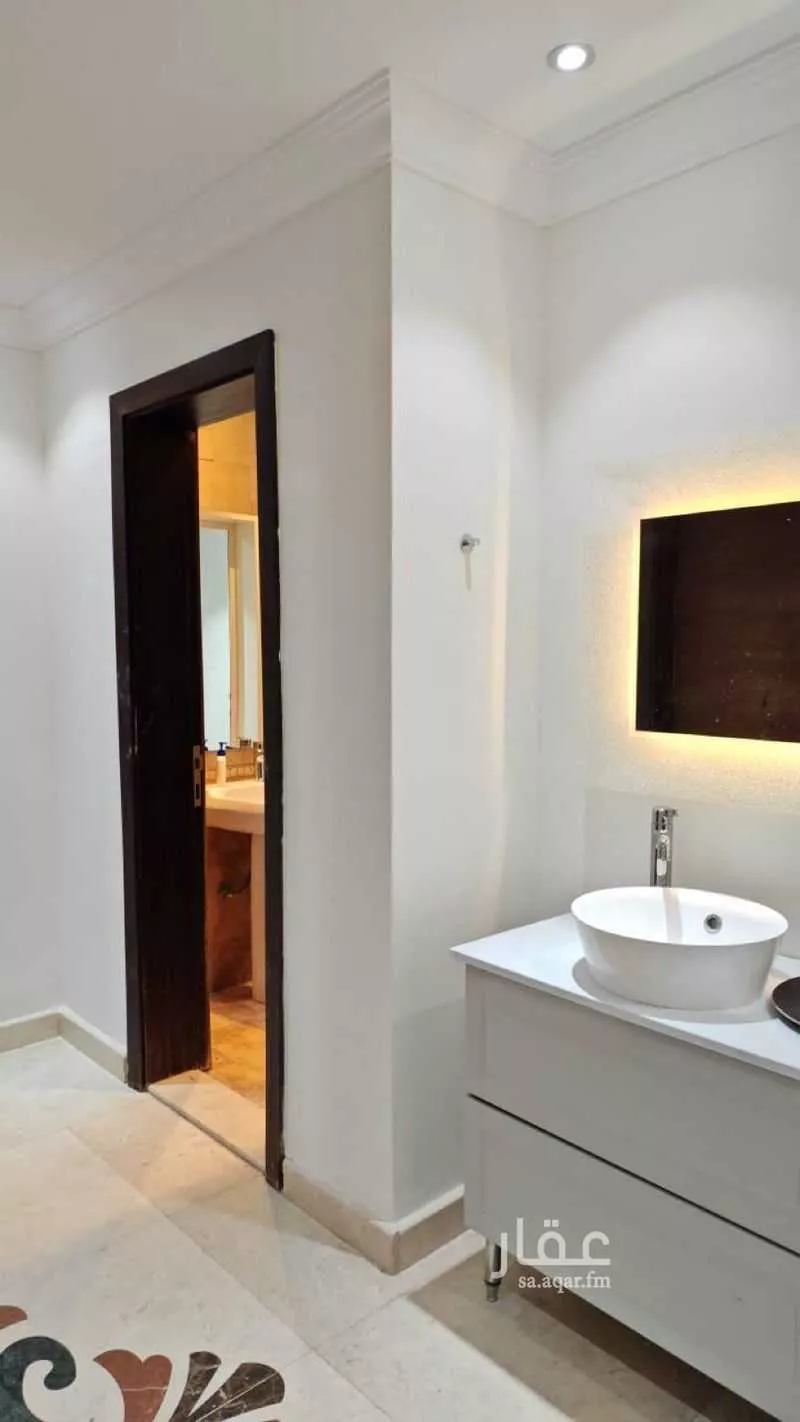 6 bedroom apartment in Al Rawdah 7