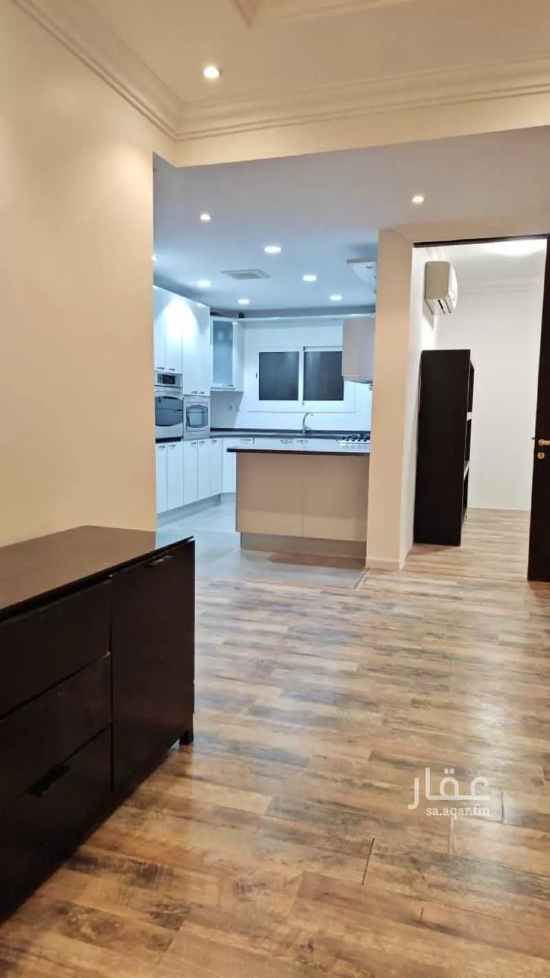 6 bedroom apartment in Al Rawdah 9
