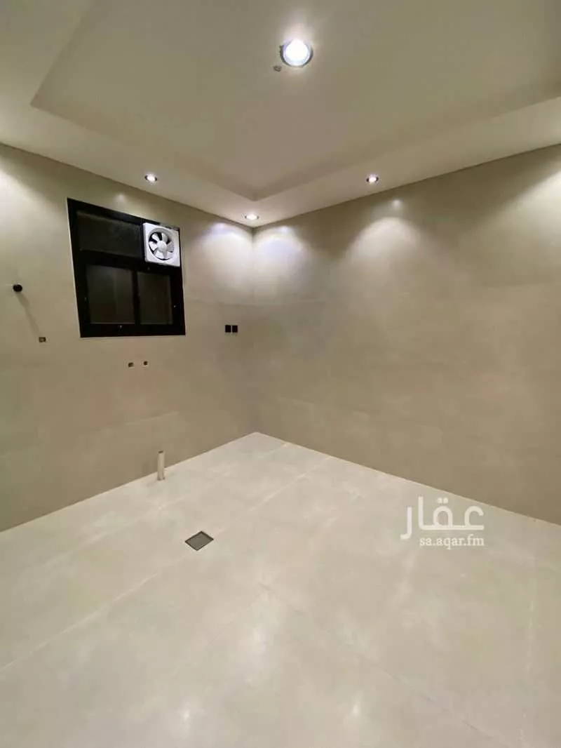 4 bedroom floor in Tuwaiq 7