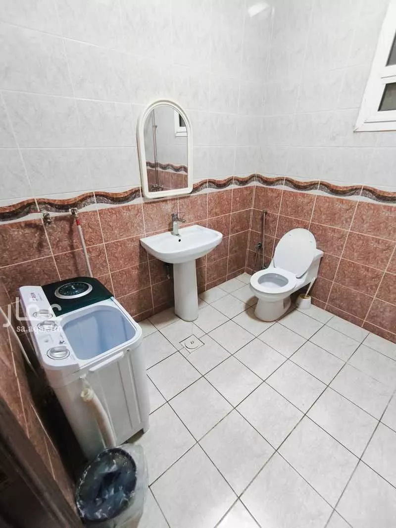 40 bedroom apartment in Al Malaz 15