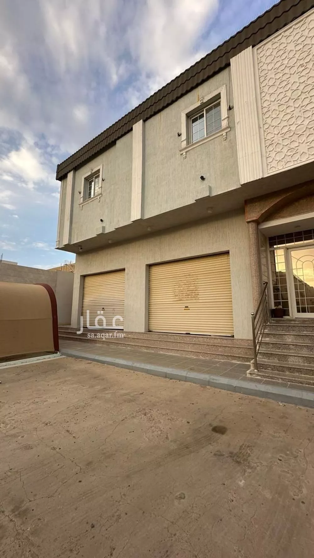 محل 625 م² في الملك فهد 4