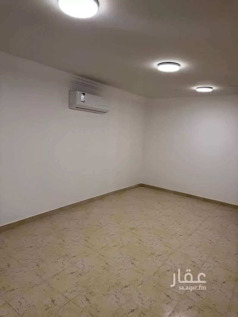 3 bedroom floor in Al Yasmin 2