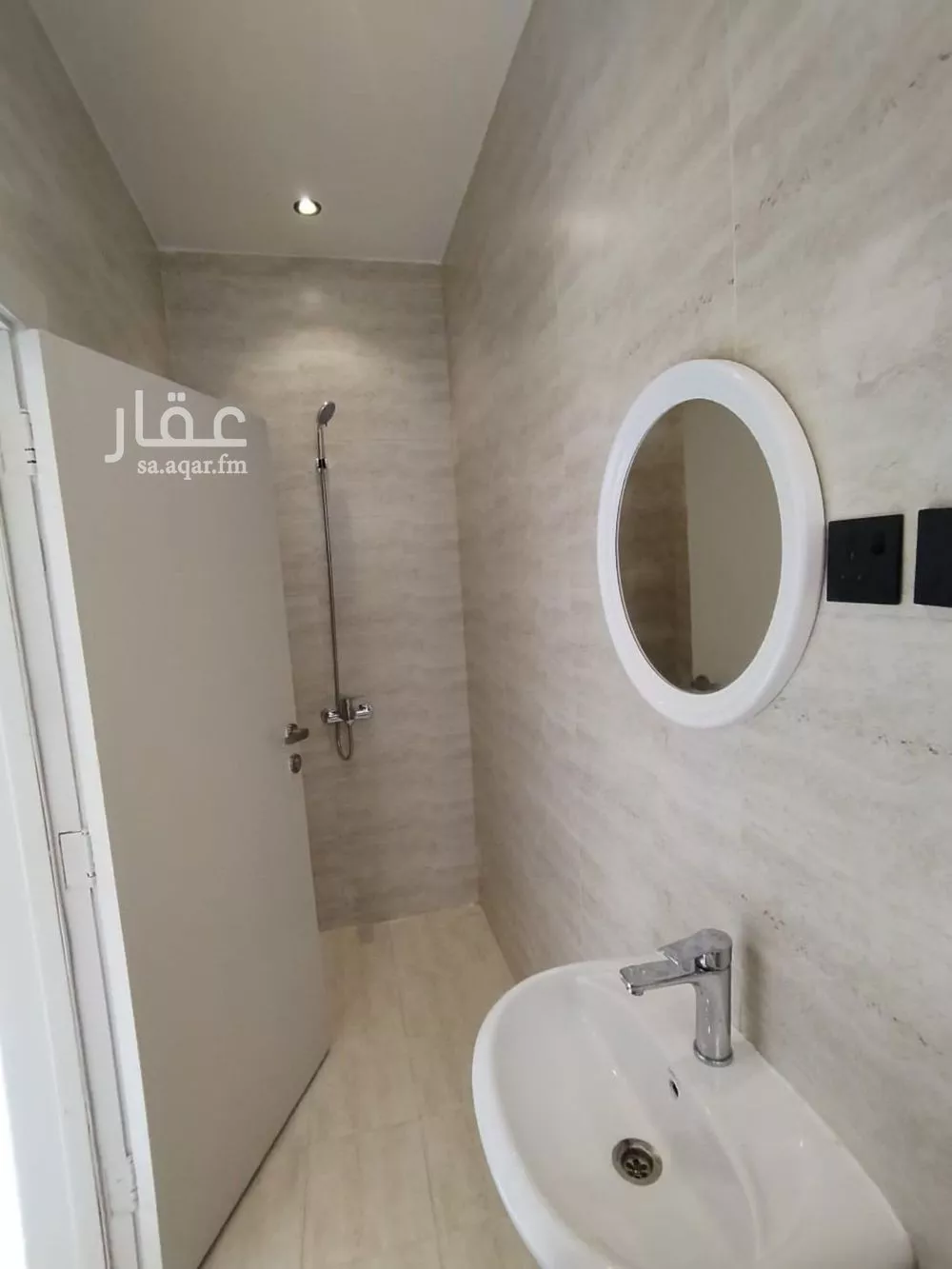 1 bedroom floor in Ishbiliyah 3
