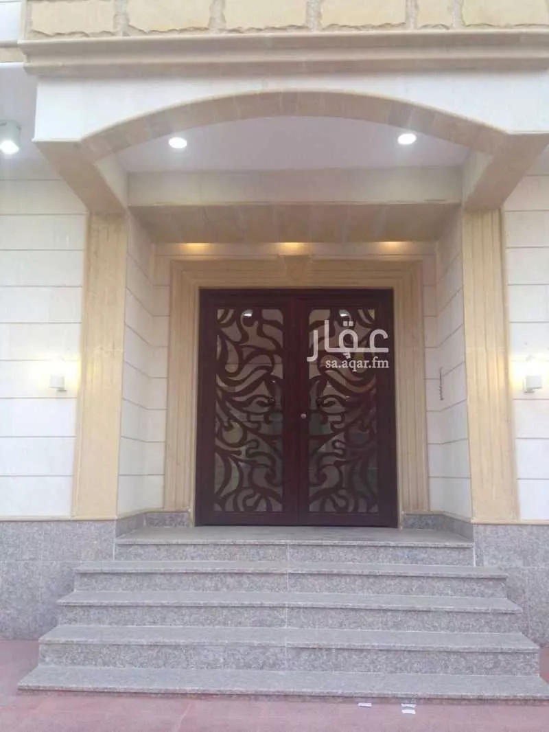 625 sqm building in Al Huda 12