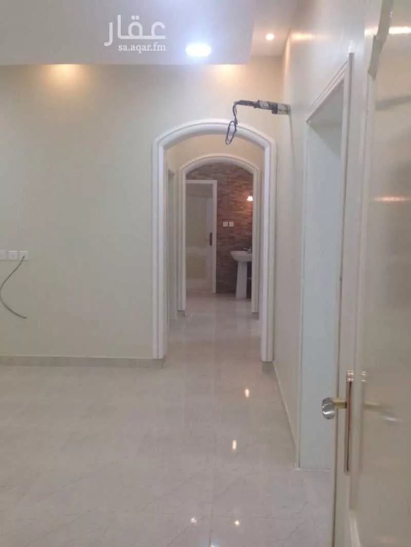 625 sqm building in Al Huda 16