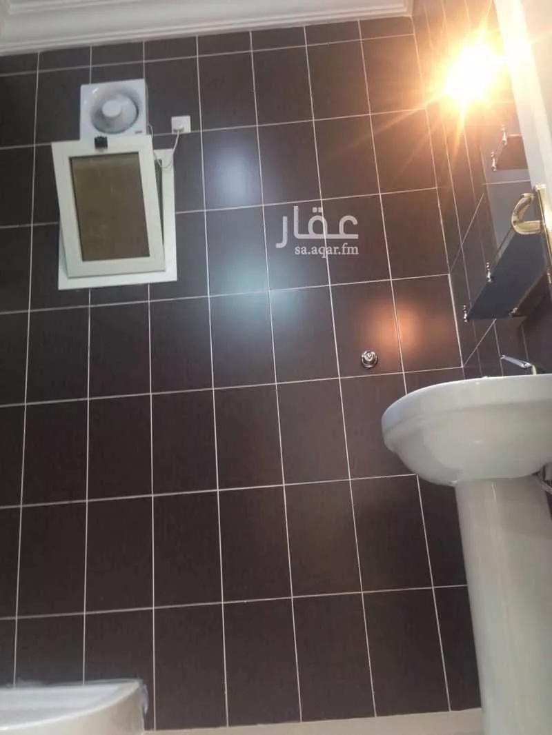 625 sqm building in Al Huda 25