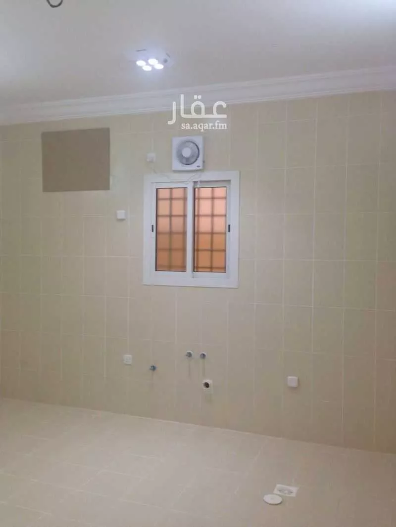 625 sqm building in Al Huda 28