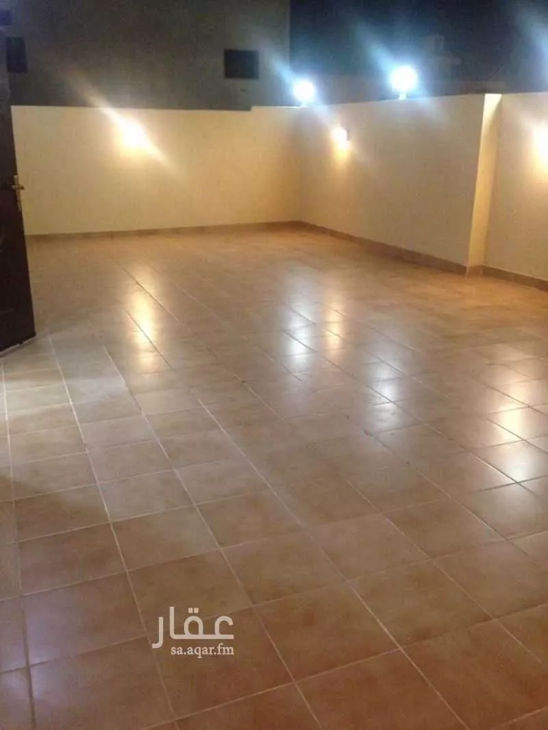 625 sqm building in Al Huda 8