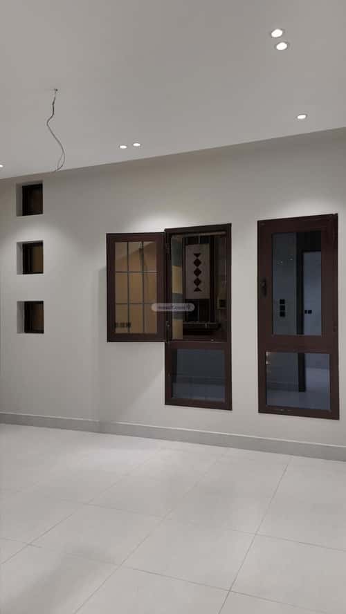 3 bedroom apartment in Al Rawdah 19