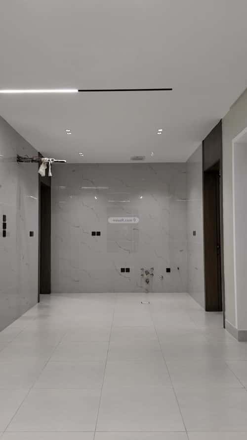 3 bedroom apartment in Al Rawdah 6