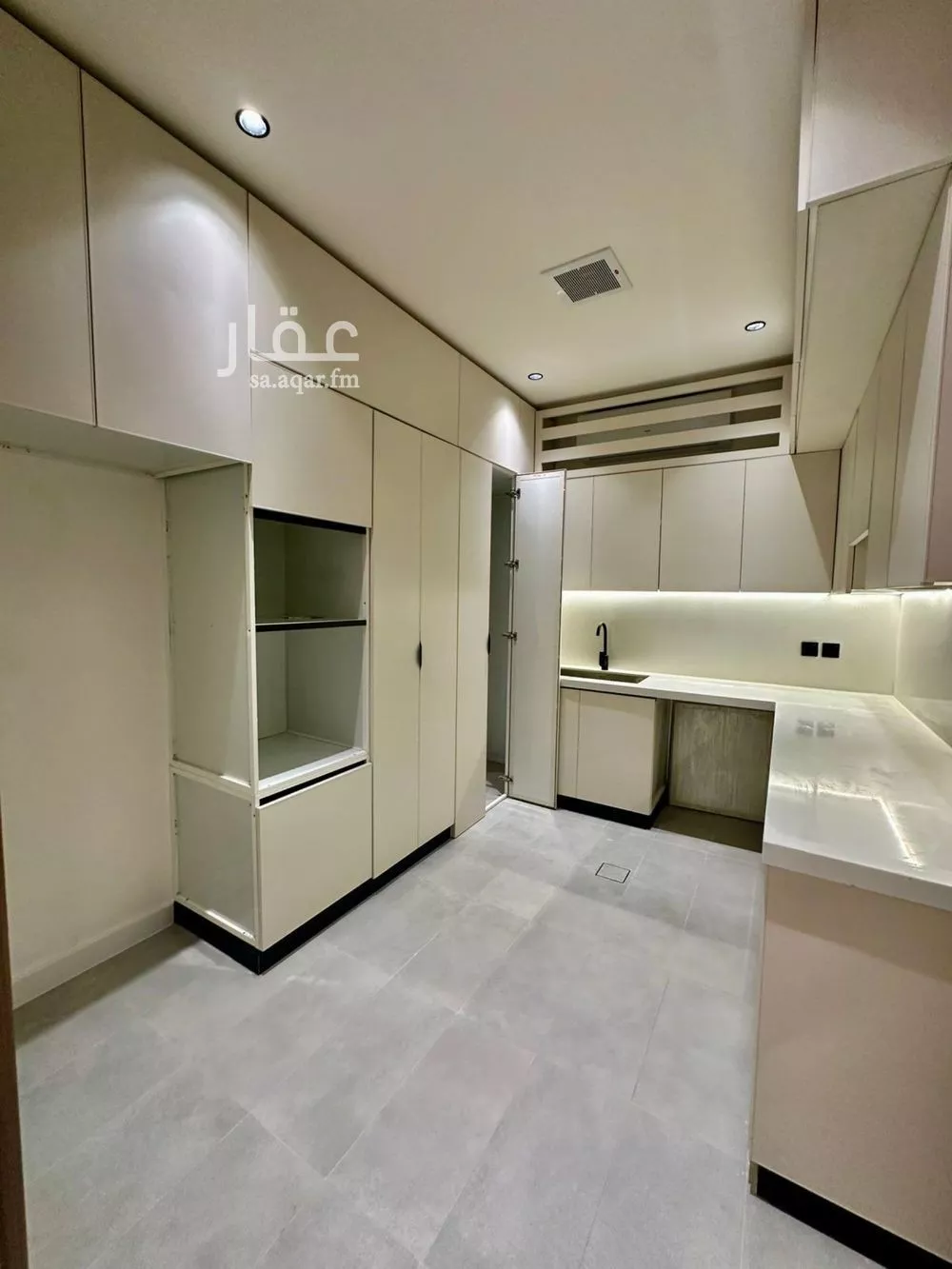 4 bedroom floor in Al Narjis 14