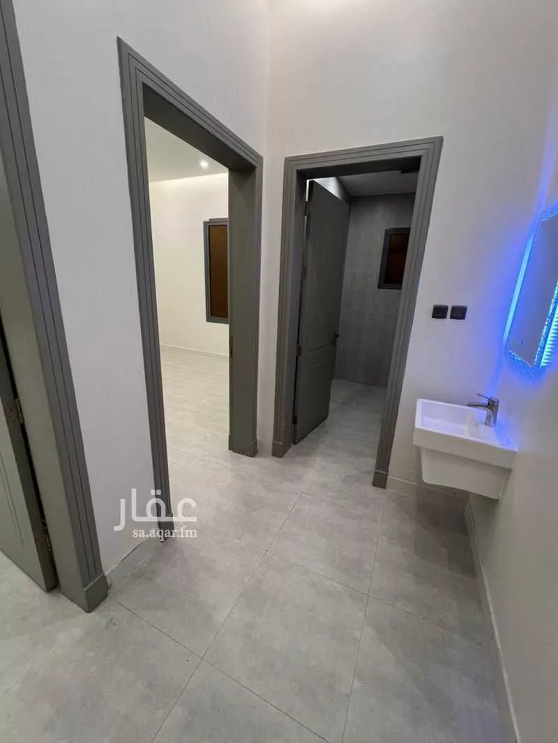 5 bedroom apartment in Al Qadisiyah 7