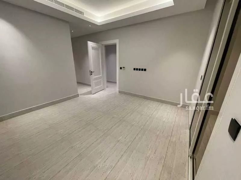 4 bedroom apartment in King Abdul Aziz 7
