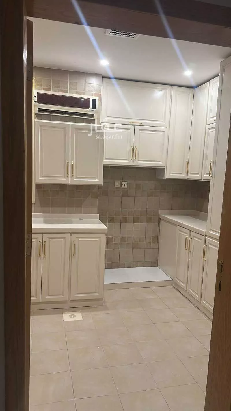 4 bedroom apartment in Al Yasmin 11