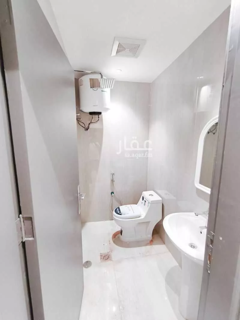 90 bedroom apartment in Al Malaz 29
