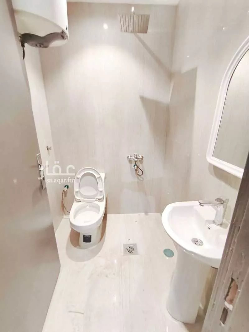 90 bedroom apartment in Al Malaz 37