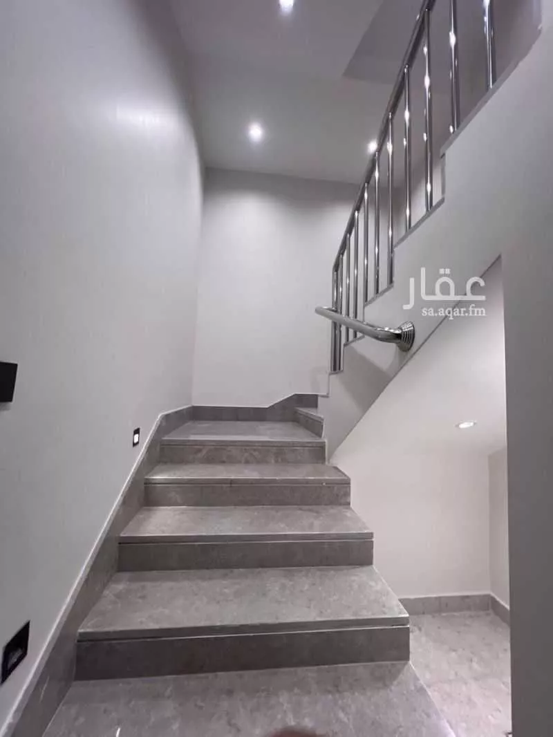 دور 3 غرف في العقيق 12
