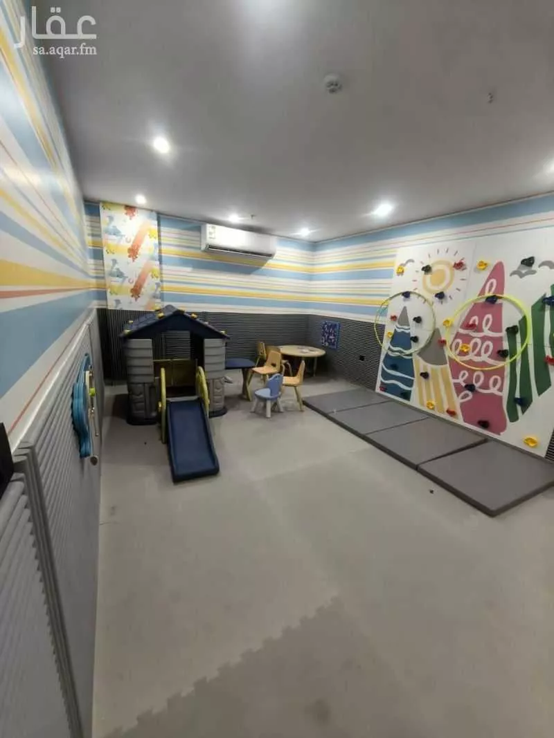 5 bedroom apartment in Al Rimal 20