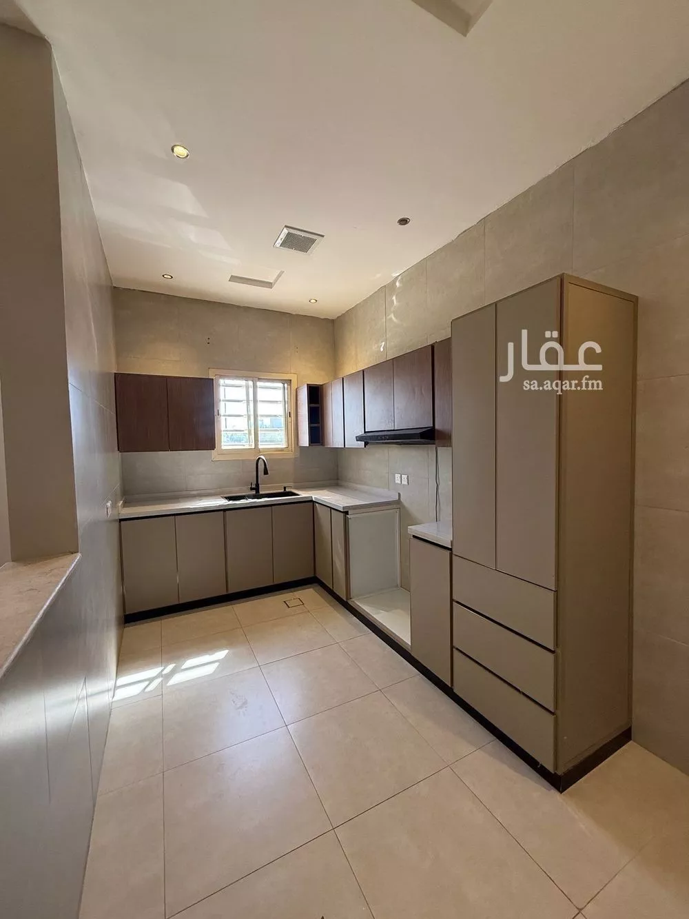 3 bedroom apartment in Al Aridh 6