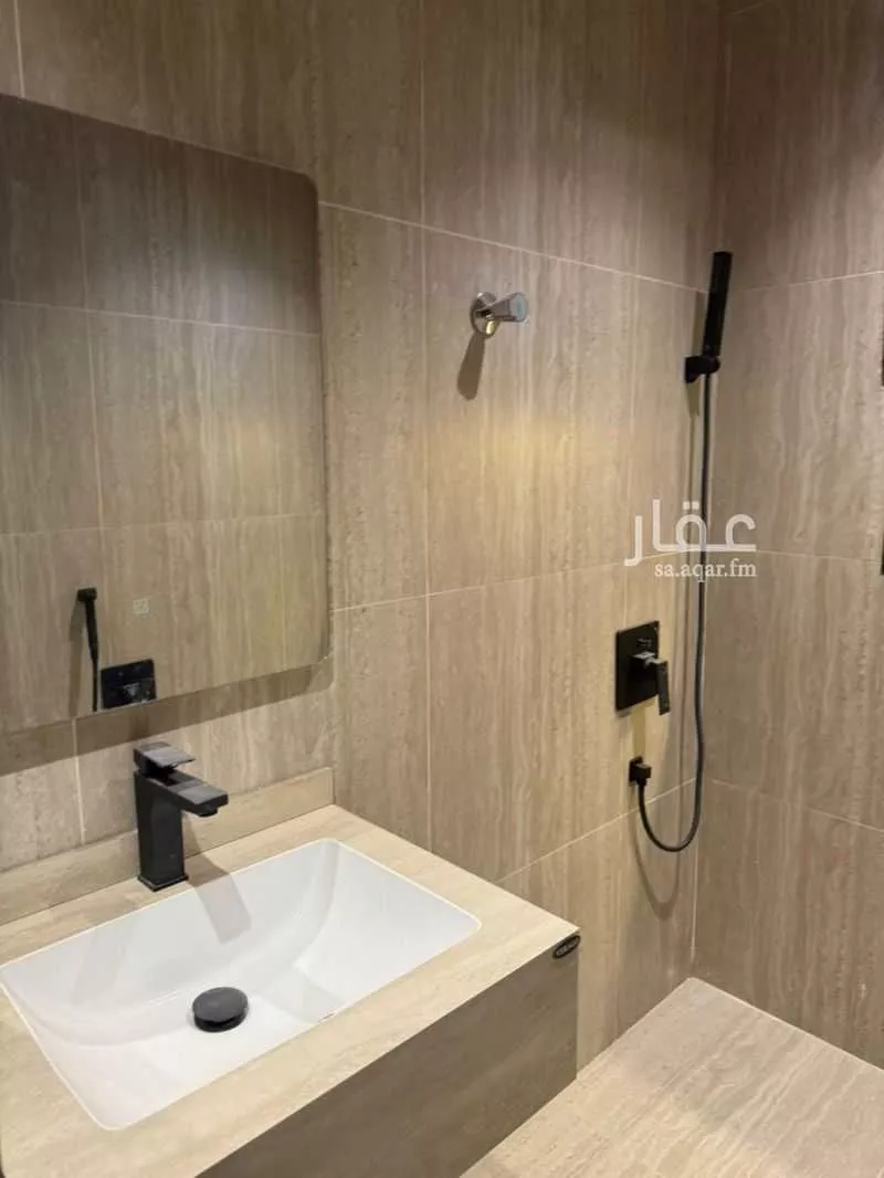 3 bedroom apartment in Al Yasmin 6