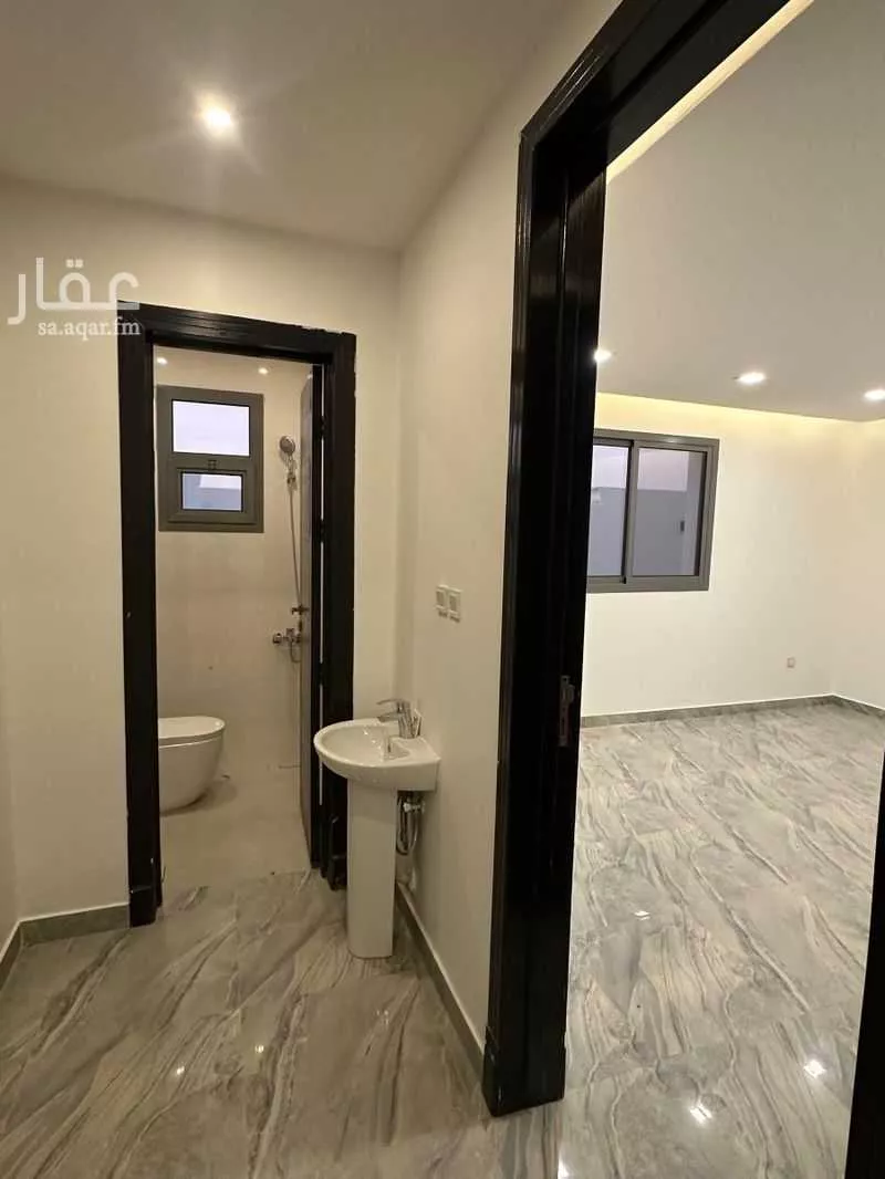 3 bedroom floor in Al Qairawan 4